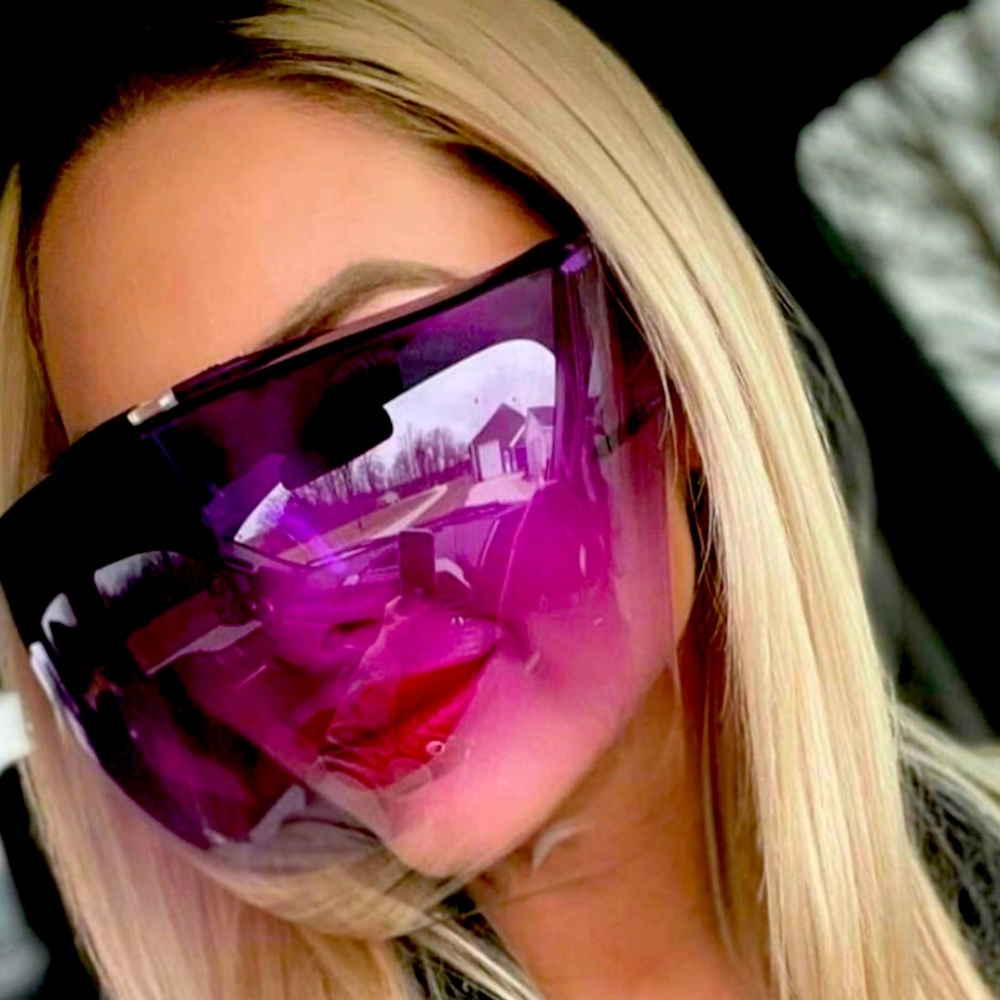 Don’t Be Basic Face Shield - Picture 4 of 11